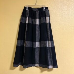 Lined Black and White Wool Skirt